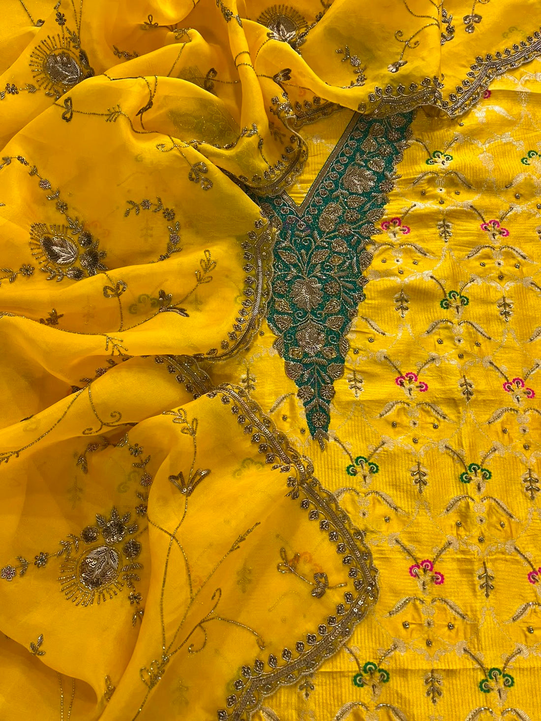 Handwork Trousseau Edit