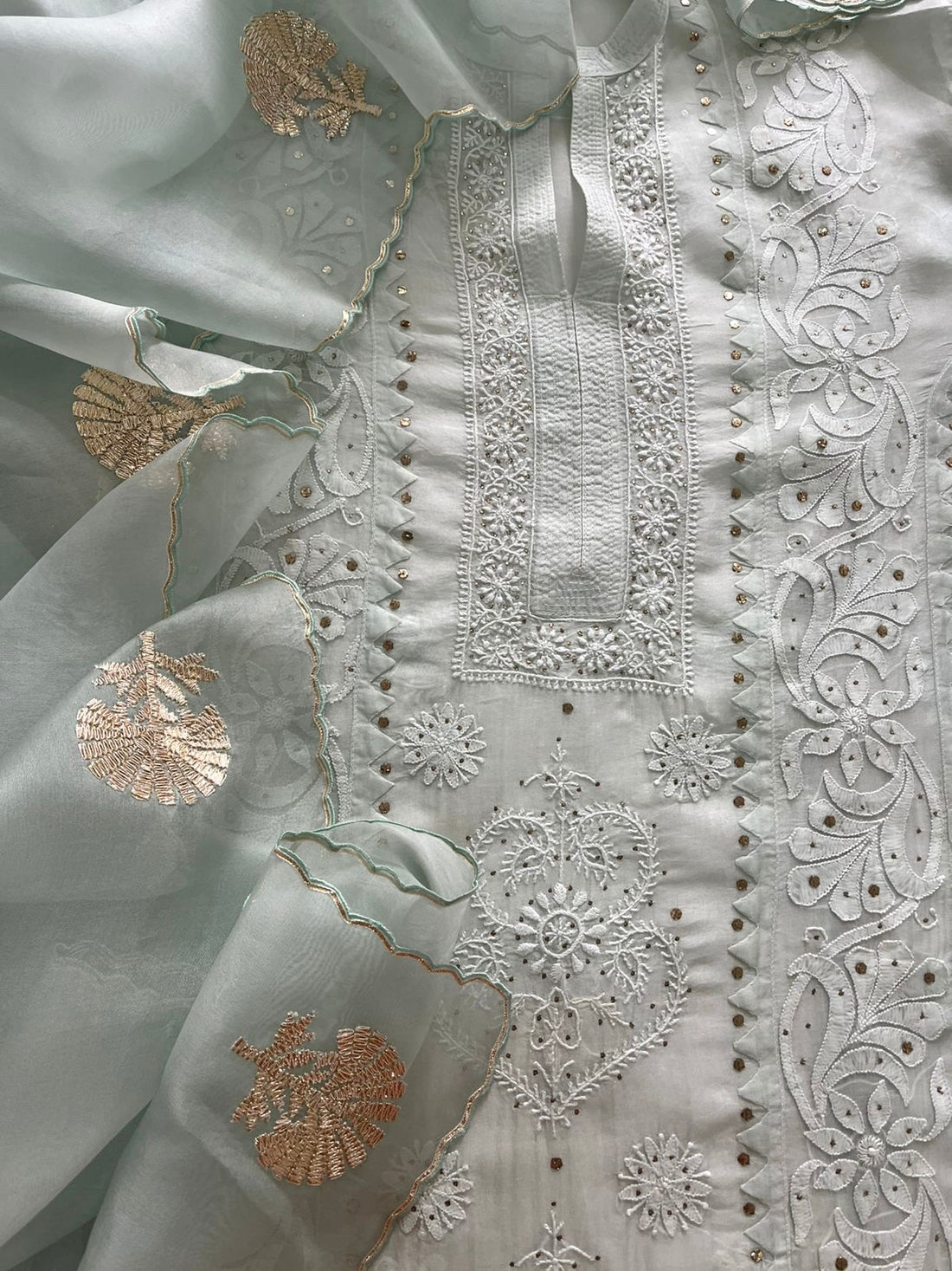 Lucknowi Chikankari