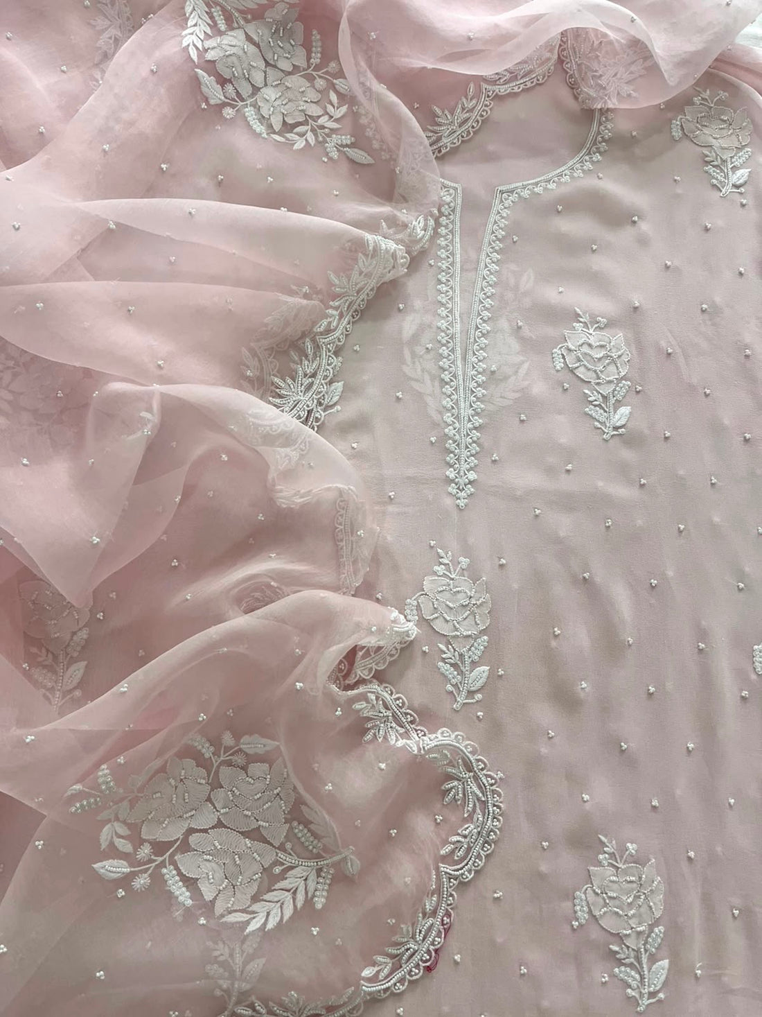 Lucknowi Chikankari Handwork