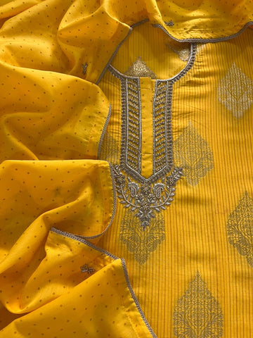 Banarasi Vibrant Handwork