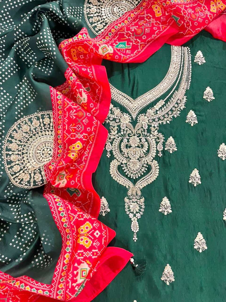 Bandhani x Patola