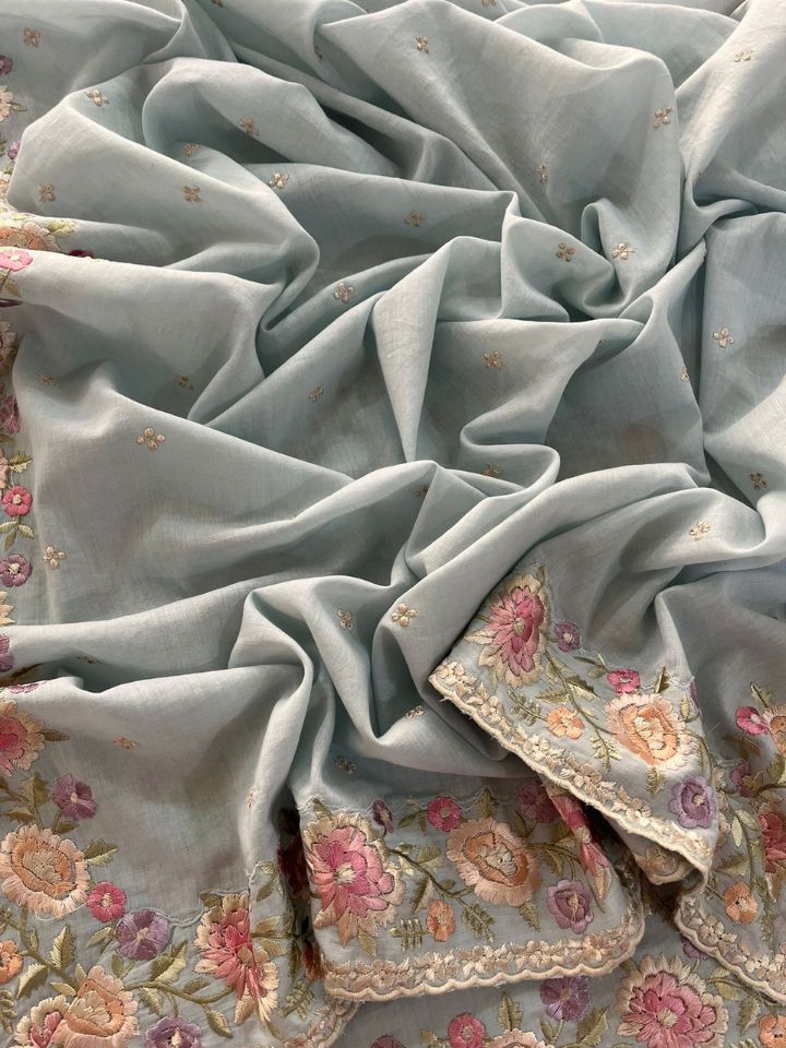 Elegant Lucknowi Set
